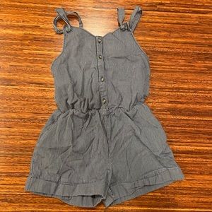 Tea collection striped chambray romper with adjustable straps and pockets size 6